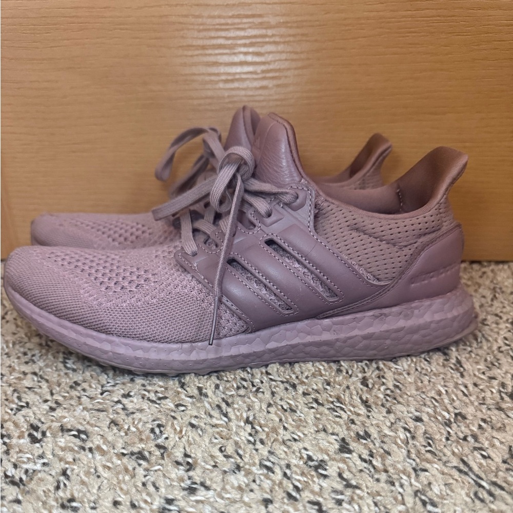 Adidas Women's Mauve Sneakers